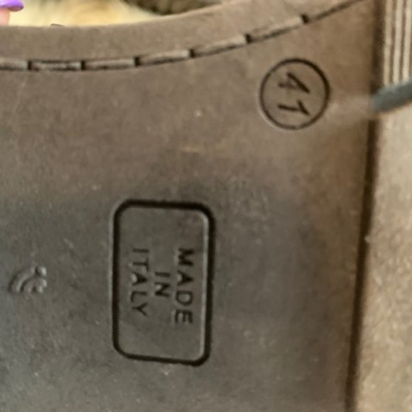 Like New Size 41 Italian Gray Winter Boots - Picture 4 of 11